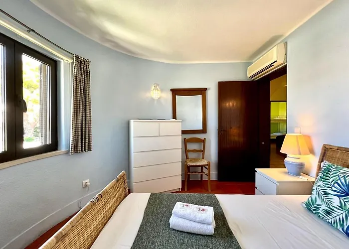 Vilamoura Traditional Villa With Pool By Homing