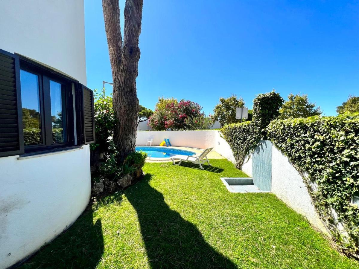 Villa Traditional With Pool By Homing
